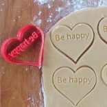 Be happy Szívalalakú kekszmintázó