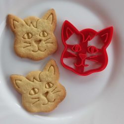 Cicafej sütikiszúró