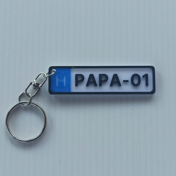 Rendszámtábla alakú kulcstartó (Papa-01)