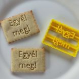 Egyél meg! kekszmintázó