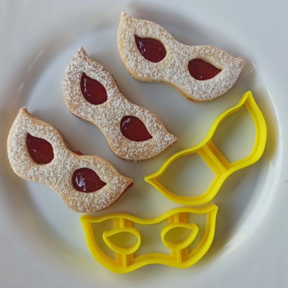 Farsangi maszk linzerkiszúró