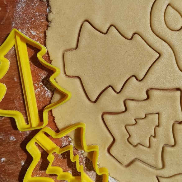 Fenyőfa linzerkiszúró (kétrészes)