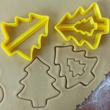 Fenyőfa linzerkiszúró (kétrészes)