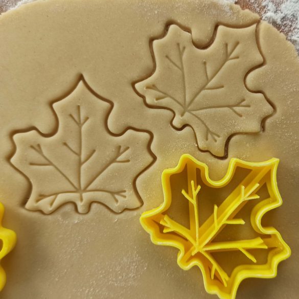 Juharlevél sütikiszúró