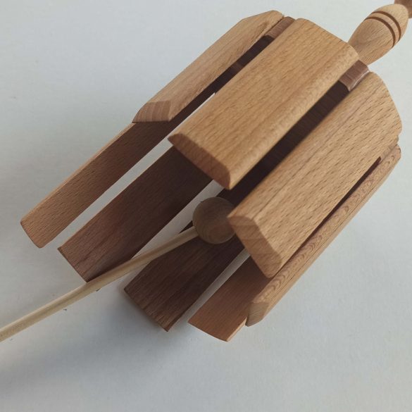 Skandináv körxilofon ütővel