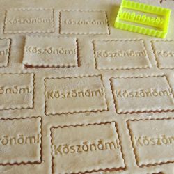 Köszönöm! kekszmintázó