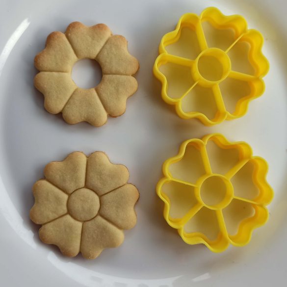 Margaréta linzerkiszúró (kétrészes)