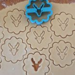 Szarvasos linzerkiszúró