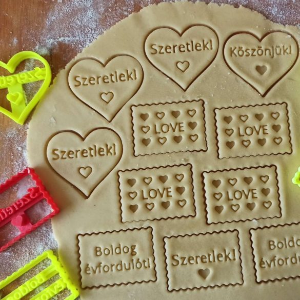 Szeretlek! szívalakú kekszmintázó