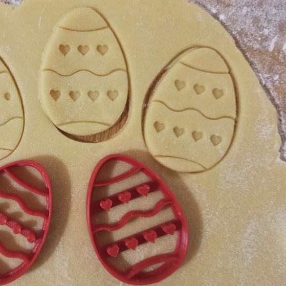 Hímes tojás sütikiszúró (szíves)