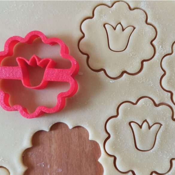 Tulipános linzerkiszúró